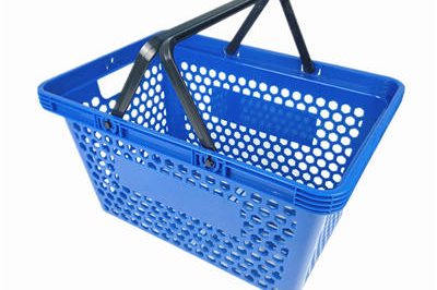 Supermarket honeycomb plastic shopping basket (2)